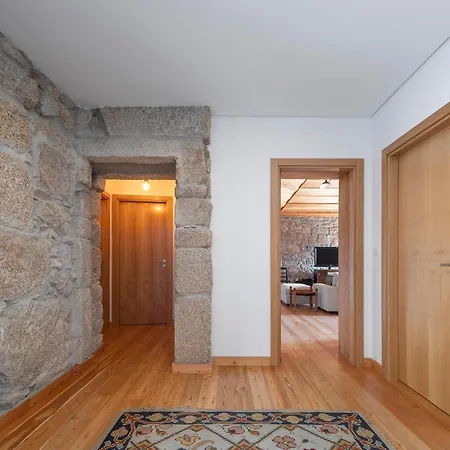 Semesterbostad Casa Da Moiroa Sendim (Viseu)